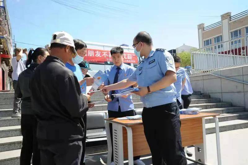 甜水面小哥哥视频，城市中的小确幸  甜水面小哥哥视频